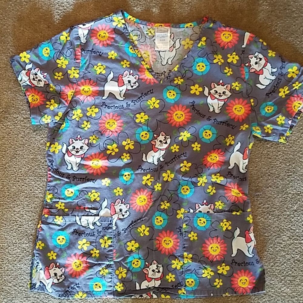 🍀3 for $15🍀Disney's Aristocats Scrub Top